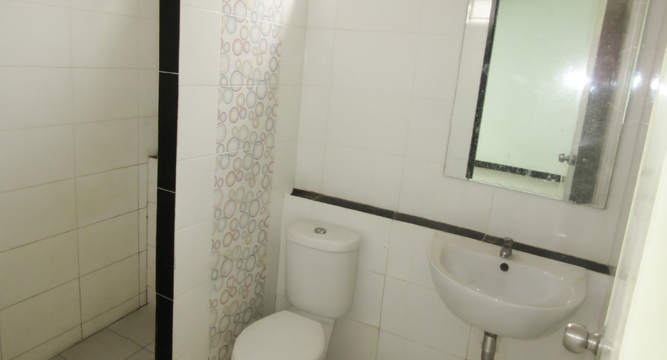 À vendre 2 chambres maison à Nikhom Phatthana, Rayong