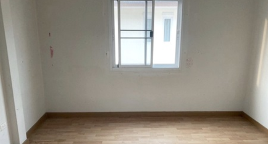 For sale 3 bedrooms house in Ban Bueng, Chonburi