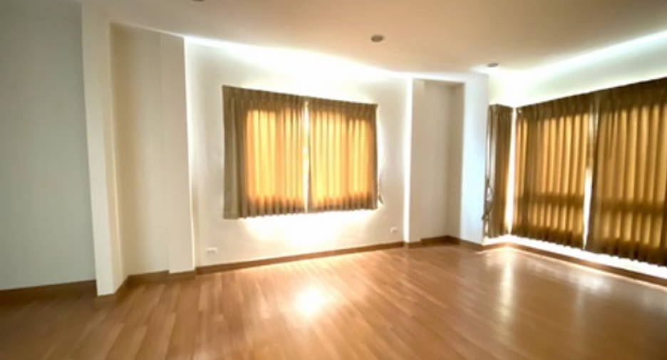 For sale 3 ベッドルーム house in Si Racha, Chonburi