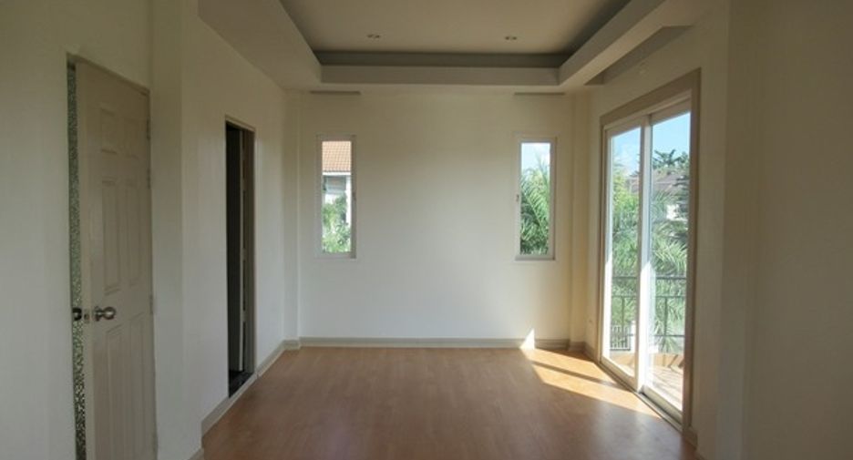 出售 3 卧室 独立屋 在 Mueang Udon Thani, Udon Thani