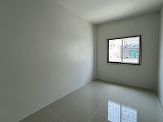 出售 3 卧室 联排别墅 在 Mueang Chon Buri, Chon Buri