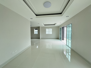 For sale 3 bedrooms house in Mueang Chon Buri, Chonburi