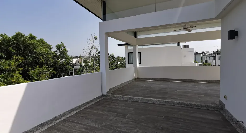 For sale 4 bedrooms house in Thalang, Phuket