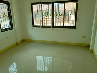 Haus zum Kauf mit 2 Zimmer in Pluak Daeng, Rayong