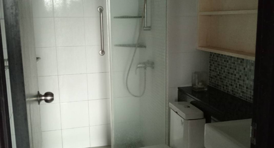 Wohnung zum Kauf mit 1 Zimmer in Khlong Toei, Bangkok