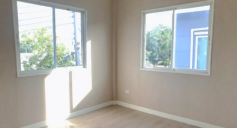 For sale 4 bedrooms house in East Pattaya, Pattaya