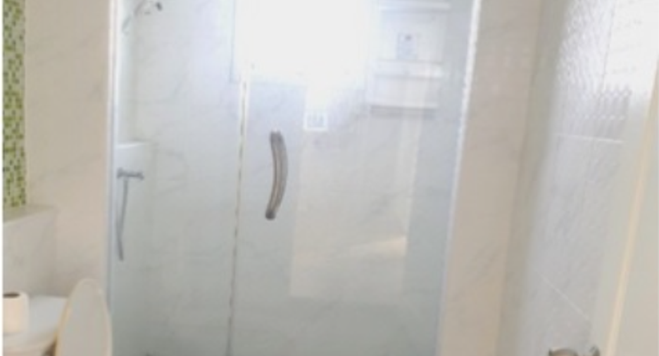 For sale 4 bedrooms house in East Pattaya, Pattaya