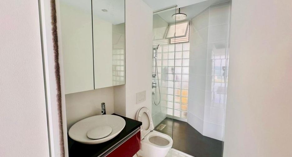 Condo en venta de 20 habitaciones en Sattahip, Chonburi