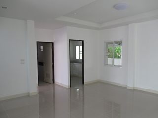 For sale 4 bedrooms house in Mueang Nakhon Ratchasima, Nakhon Ratchasima