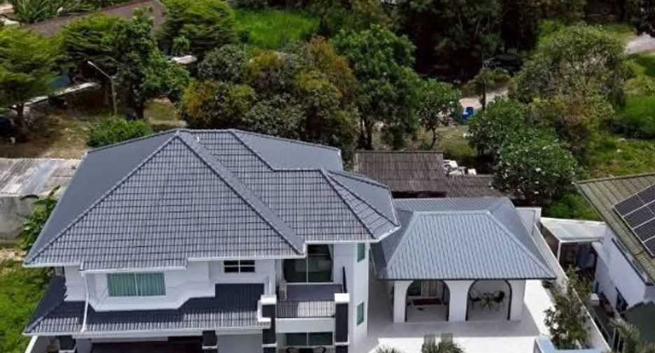 For sale 4 bedrooms house in Bang Lamung, Chonburi