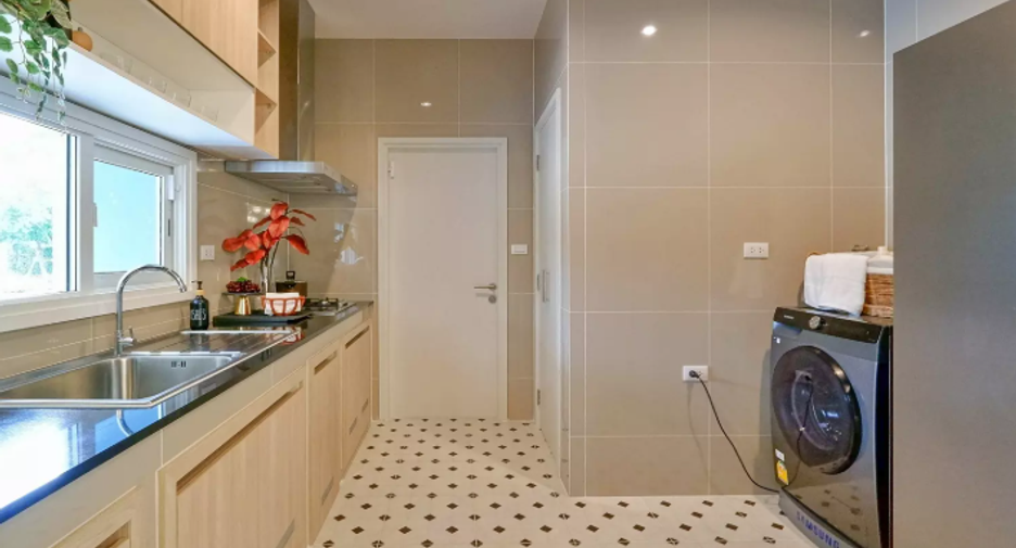 Haus zum Kauf mit 4 Zimmer in Mueang Samut Prakan, Samut Prakan