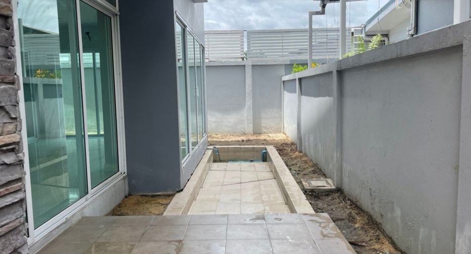 For sale 3 bedrooms house in Don Mueang, Bangkok