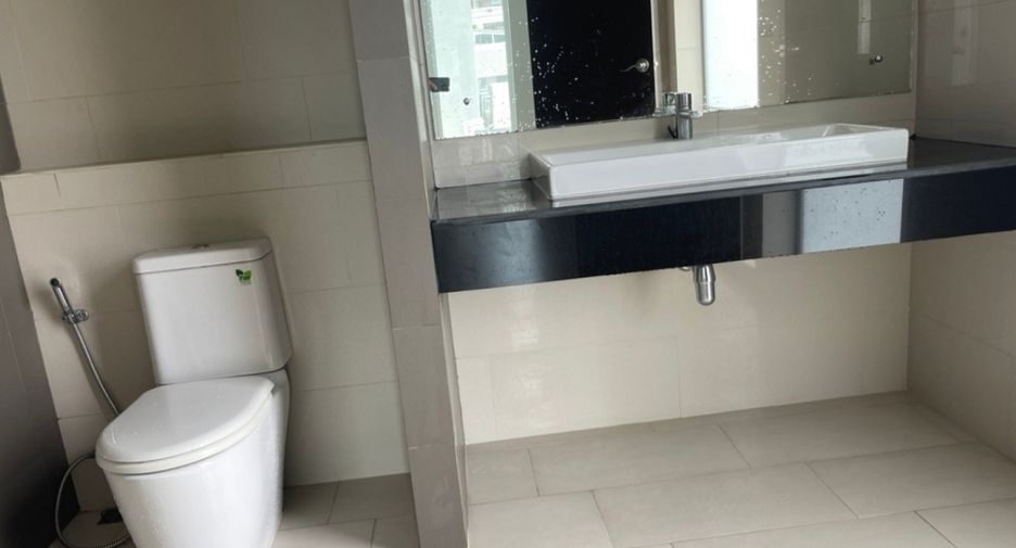 For sale 3 bedrooms house in Don Mueang, Bangkok