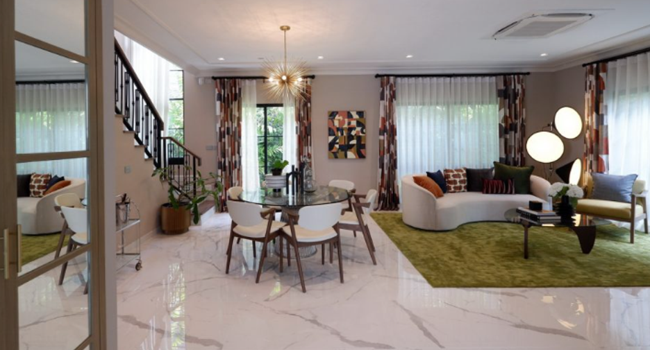 For sale 4 bedrooms house in Khan Na Yao, Bangkok