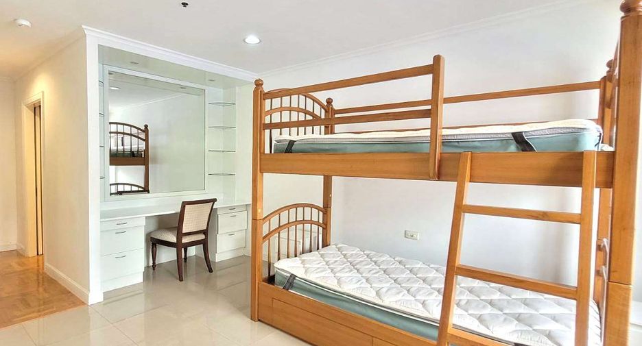 For rent 3 bedrooms condo in Watthana, Bangkok