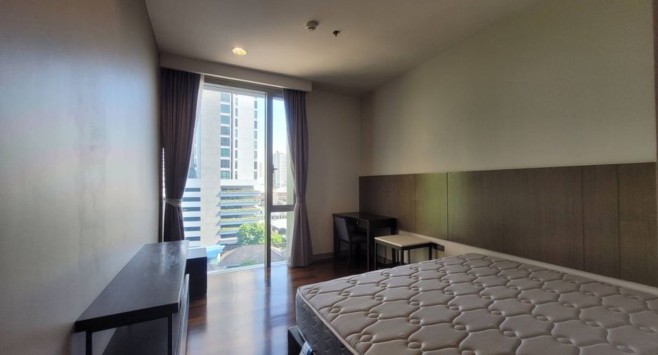 À louer 3 chambres condo à Khlong Toei, Bangkok