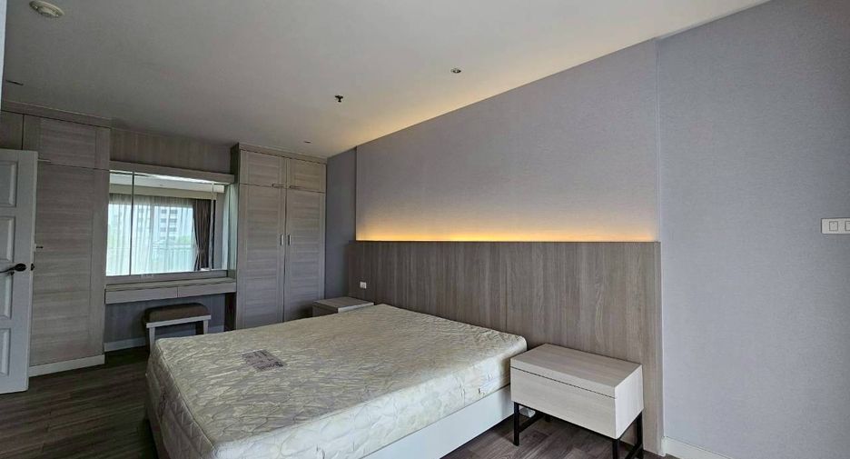For rent 3 ベッドルーム condo in Watthana, Bangkok