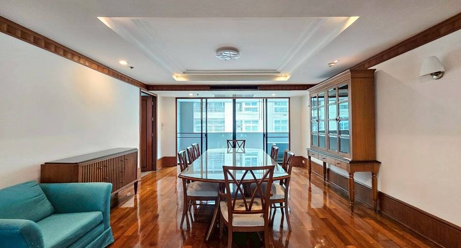 For rent 3 bedrooms condo in Watthana, Bangkok