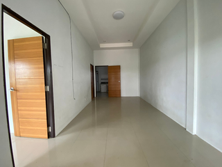 For sale 2 ベッドルーム townhouse in Mueang Rayong, Rayong