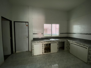 For sale 2 ベッドルーム townhouse in Mueang Rayong, Rayong