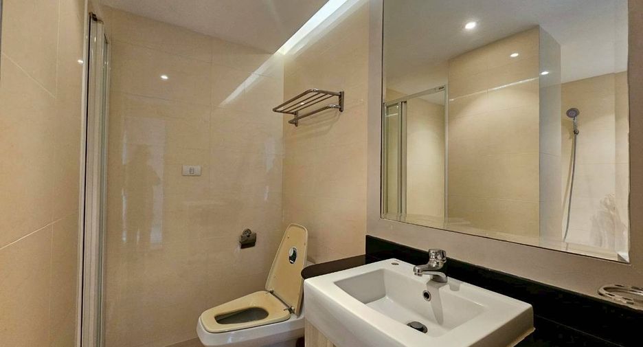 Wohnung zur Miete mit 3 Zimmer in Watthana, Bangkok