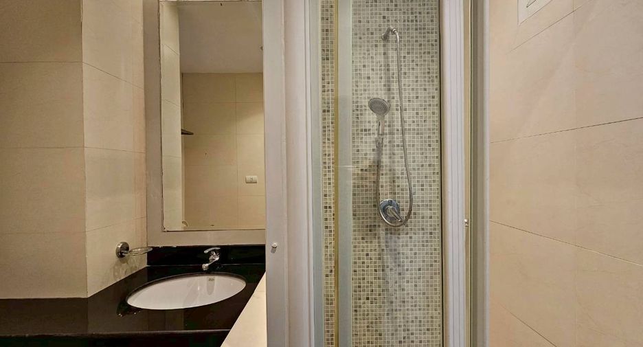 Wohnung zur Miete mit 3 Zimmer in Watthana, Bangkok