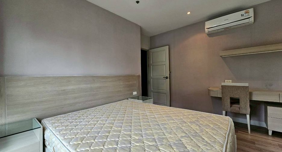Condo en alquiler de 3 habitaciones en Watthana, Bangkok