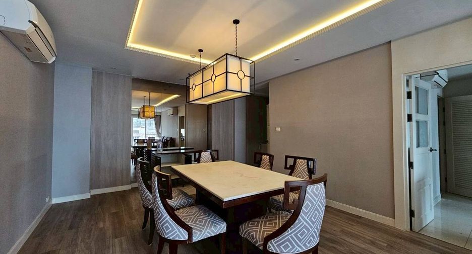 Condo en alquiler de 3 habitaciones en Watthana, Bangkok