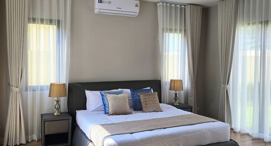 For rent 3 bedrooms villa in Huay Yai, Pattaya
