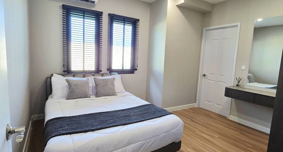 For rent 3 bedrooms villa in Huay Yai, Pattaya