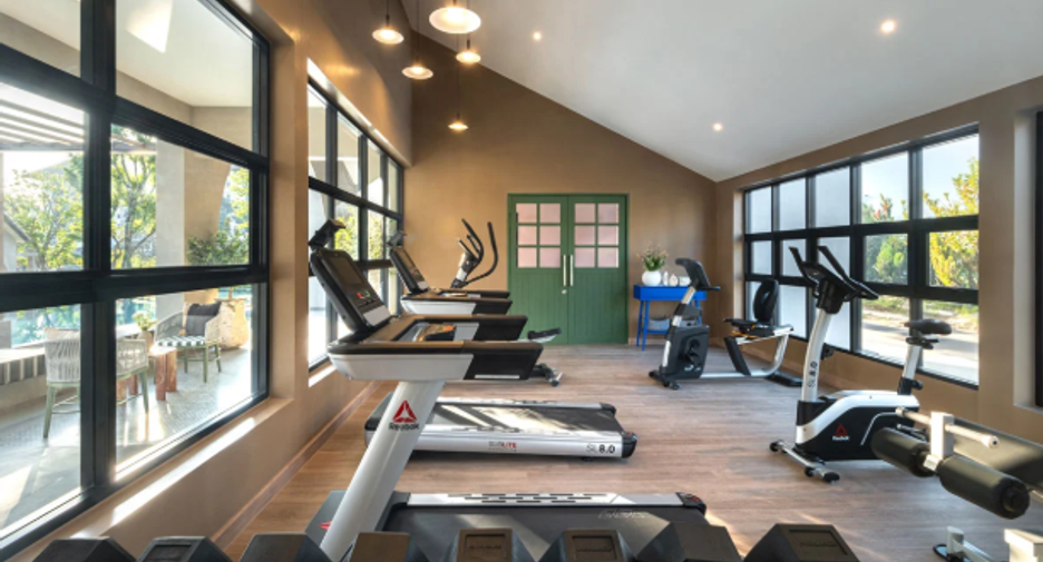 For sale 4 bedrooms house in Mueang Chiang Mai, Chiang Mai