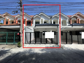 For sale 3 bedrooms townhouse in Bang Lamung, Chonburi