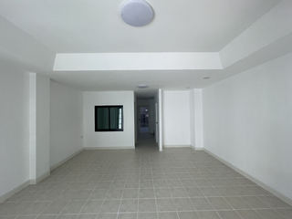 For sale 3 bedrooms townhouse in Bang Lamung, Chonburi