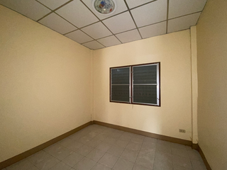 For sale 2 ベッドルーム townhouse in Mueang Rayong, Rayong