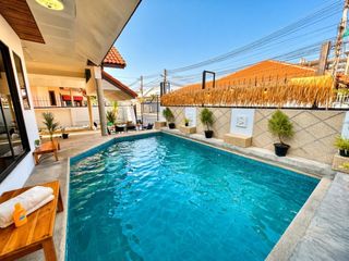 For rent 4 bedrooms villa in Bang Lamung, Chonburi