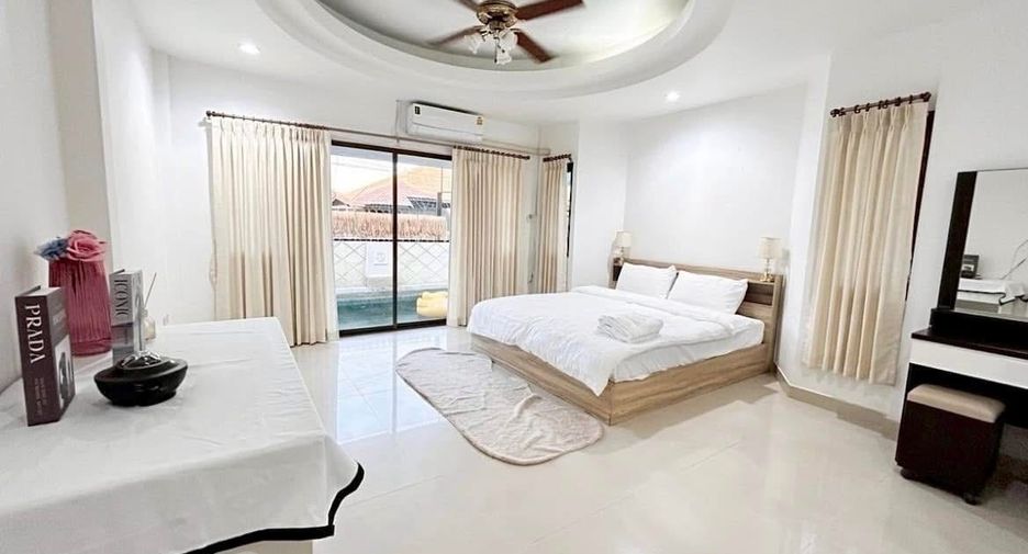 For rent 4 bedrooms villa in Jomtien, Pattaya