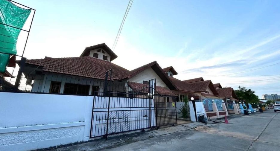 For rent 4 bedrooms villa in Jomtien, Pattaya