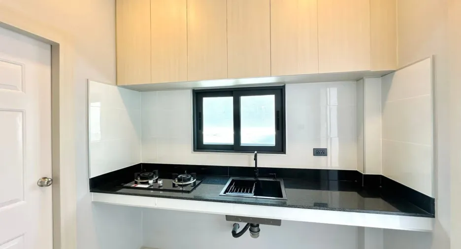 For sale 4 bedrooms villa in East Pattaya, Pattaya