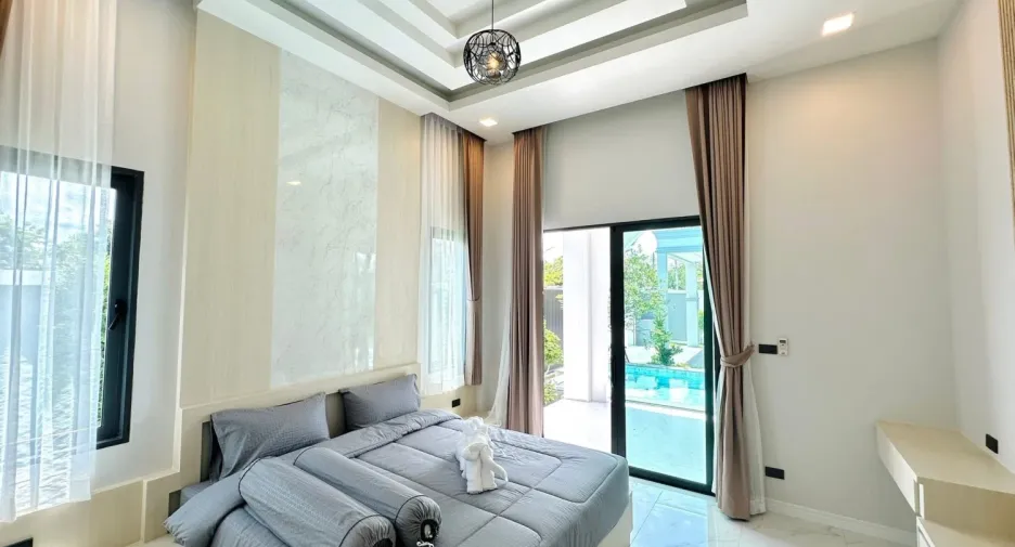 For sale 4 bedrooms villa in East Pattaya, Pattaya