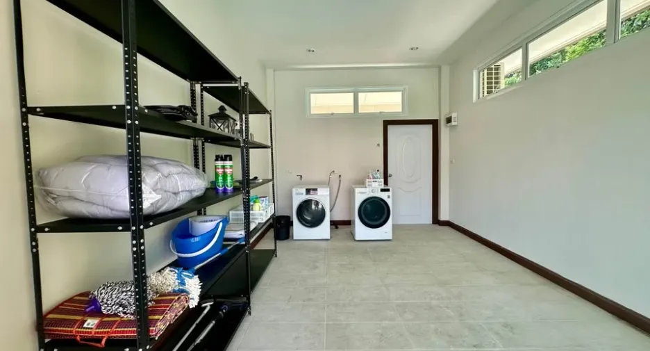 For sale 6 bedrooms villa in Huay Yai, Pattaya