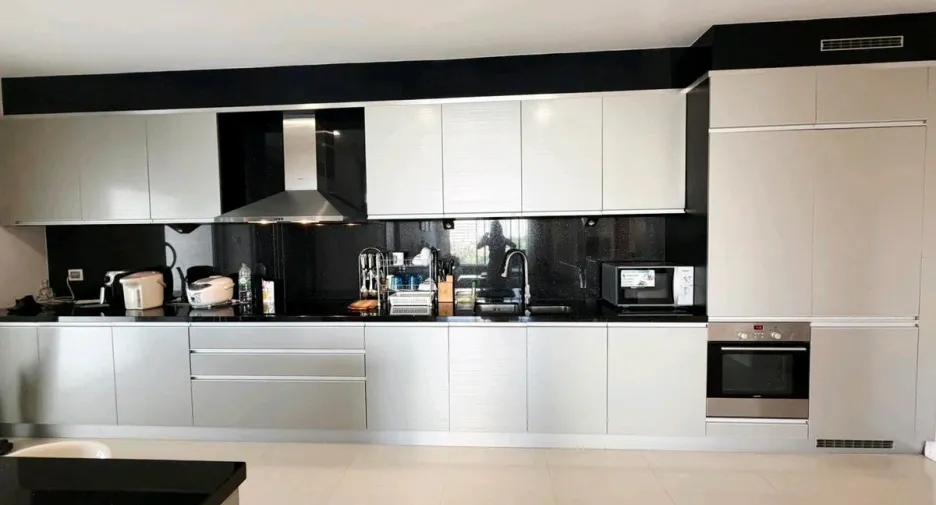 For rent 2 bedrooms condo in North Pattaya, Pattaya
