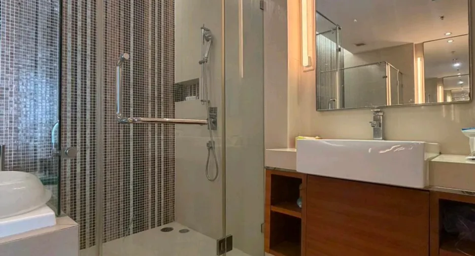 For rent 2 bedrooms condo in North Pattaya, Pattaya