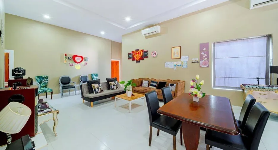 Villa en alquiler de 3 habitaciones en Huay Yai, Pattaya