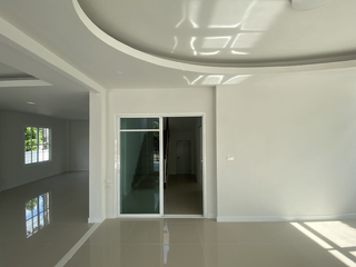 出售 3 卧室 独立屋 在 Warin Chamrap, Ubon Ratchathani