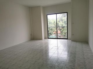 For sale 3 bedrooms townhouse in Mueang Chachoengsao, Chachoengsao