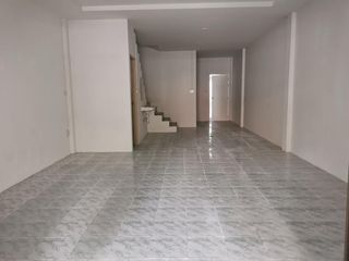For sale 3 bedrooms townhouse in Mueang Chachoengsao, Chachoengsao