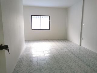 For sale 3 bedrooms townhouse in Mueang Chachoengsao, Chachoengsao