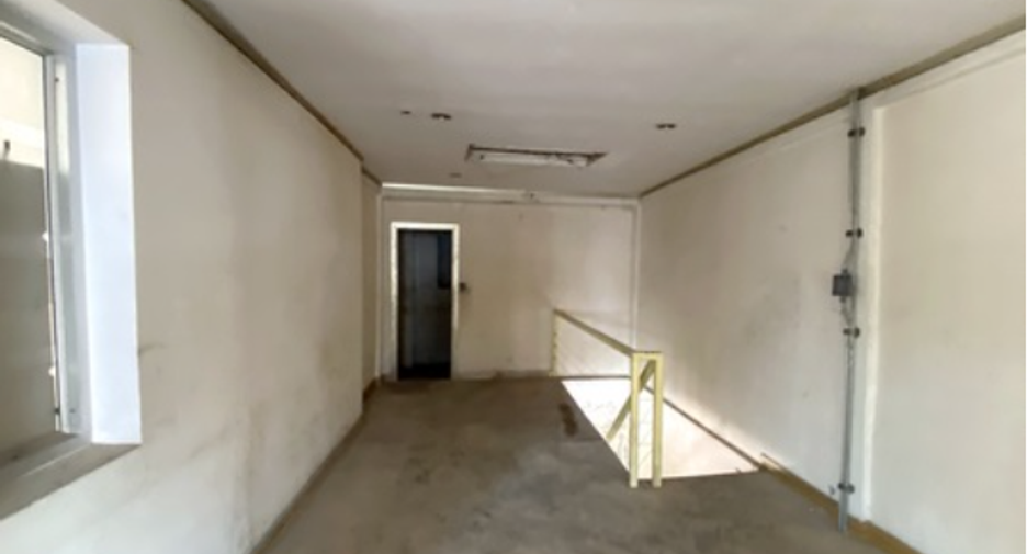 Local comercial en venta de 4 habitaciones en Bang Khae, Bangkok
