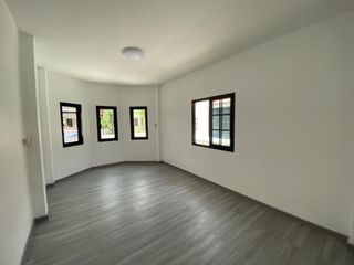 Продажа 2 спальни дом в Mueang Chachoengsao, Чаченгсау