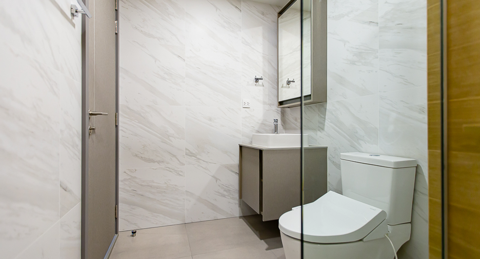 For sale 1 bed condo in Watthana, Bangkok